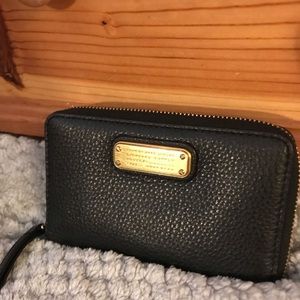 Black leather Marc Jacobs wristlet